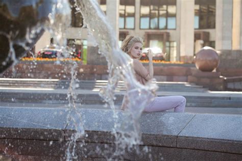 video femmes fontaine|2 233 Vidéos gratuites de Femme Fontaine .